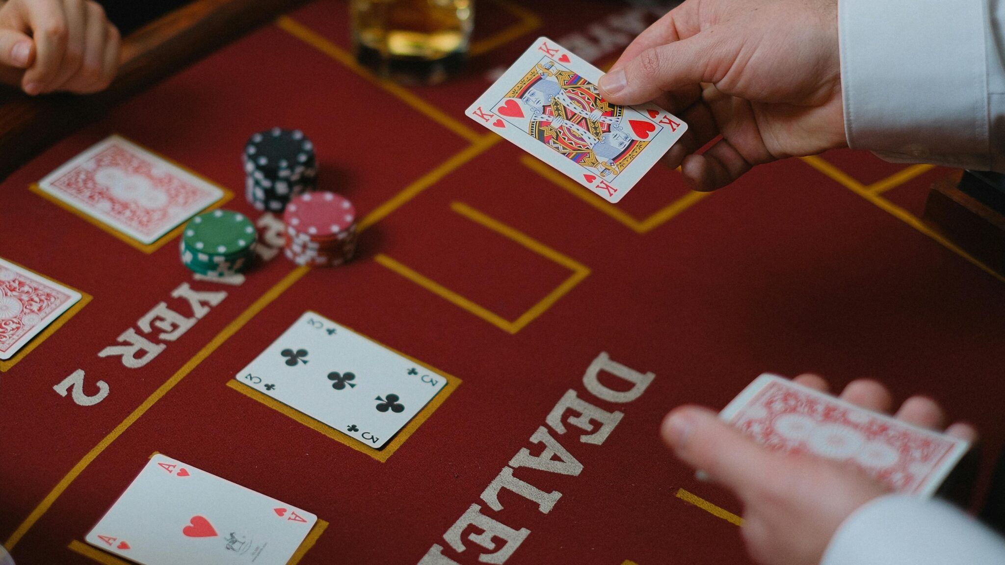 Differences Between Indian and Western Card Games in Casinos